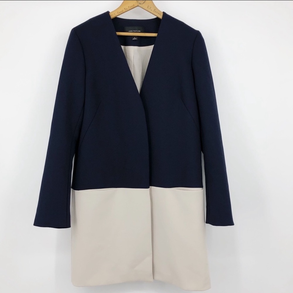 [Ann Taylor] Two toned coat
